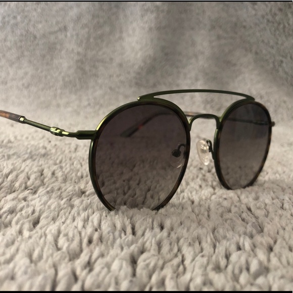 Accessories - Classic Vintage Women’s Fashion Sunglasses